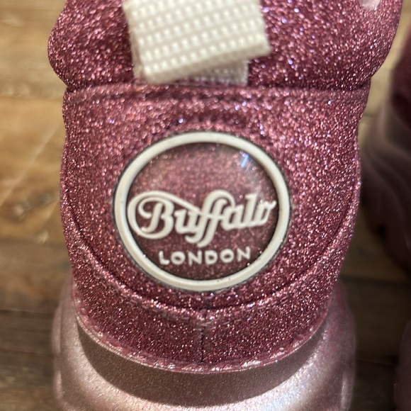 Buffalo LONDON Pink Sparkle Platforms -Never Worn - Picture 9 of 13